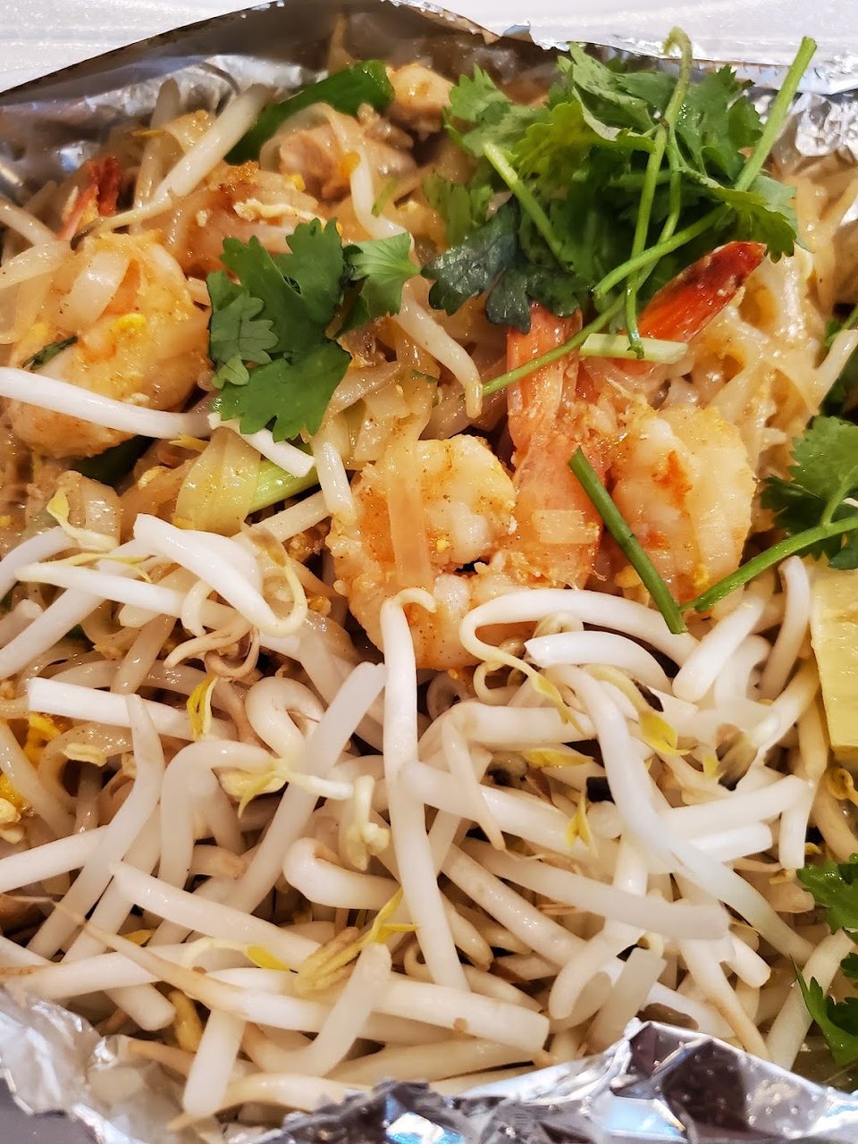 Chicken and Shrimp Pad Thai
